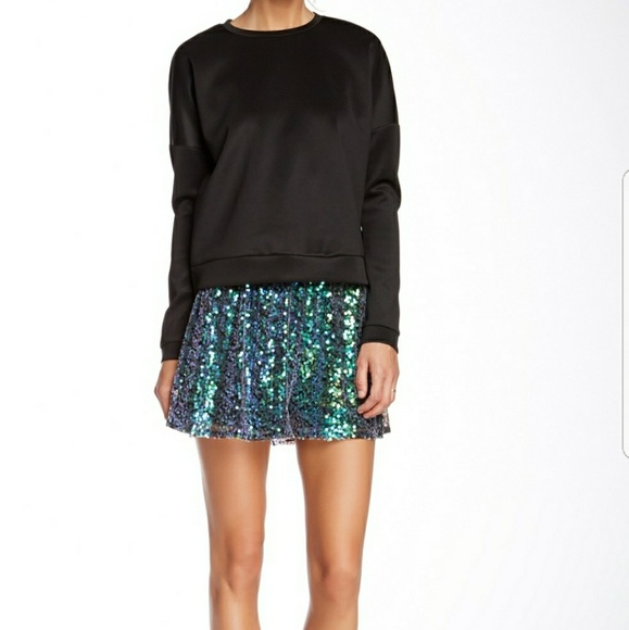 BCBG MERMAID BLUE / GREEN SEQUIN SHORTS - Picture 4 of 5